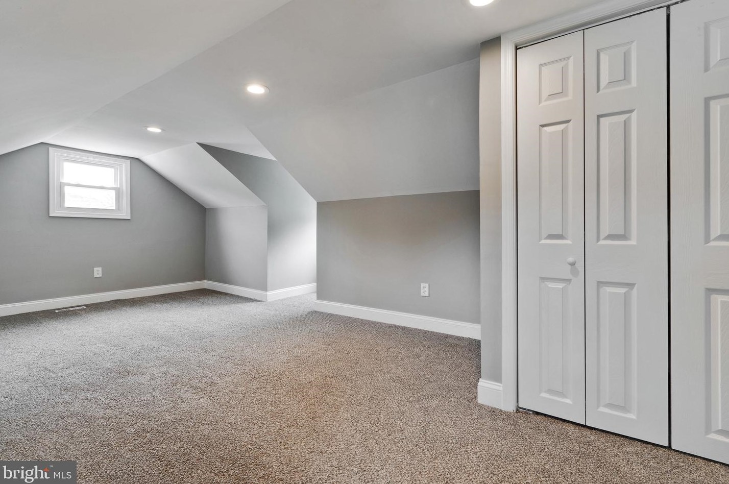 610 Meyers Dr, Baltimore MD  21228-4105 exterior