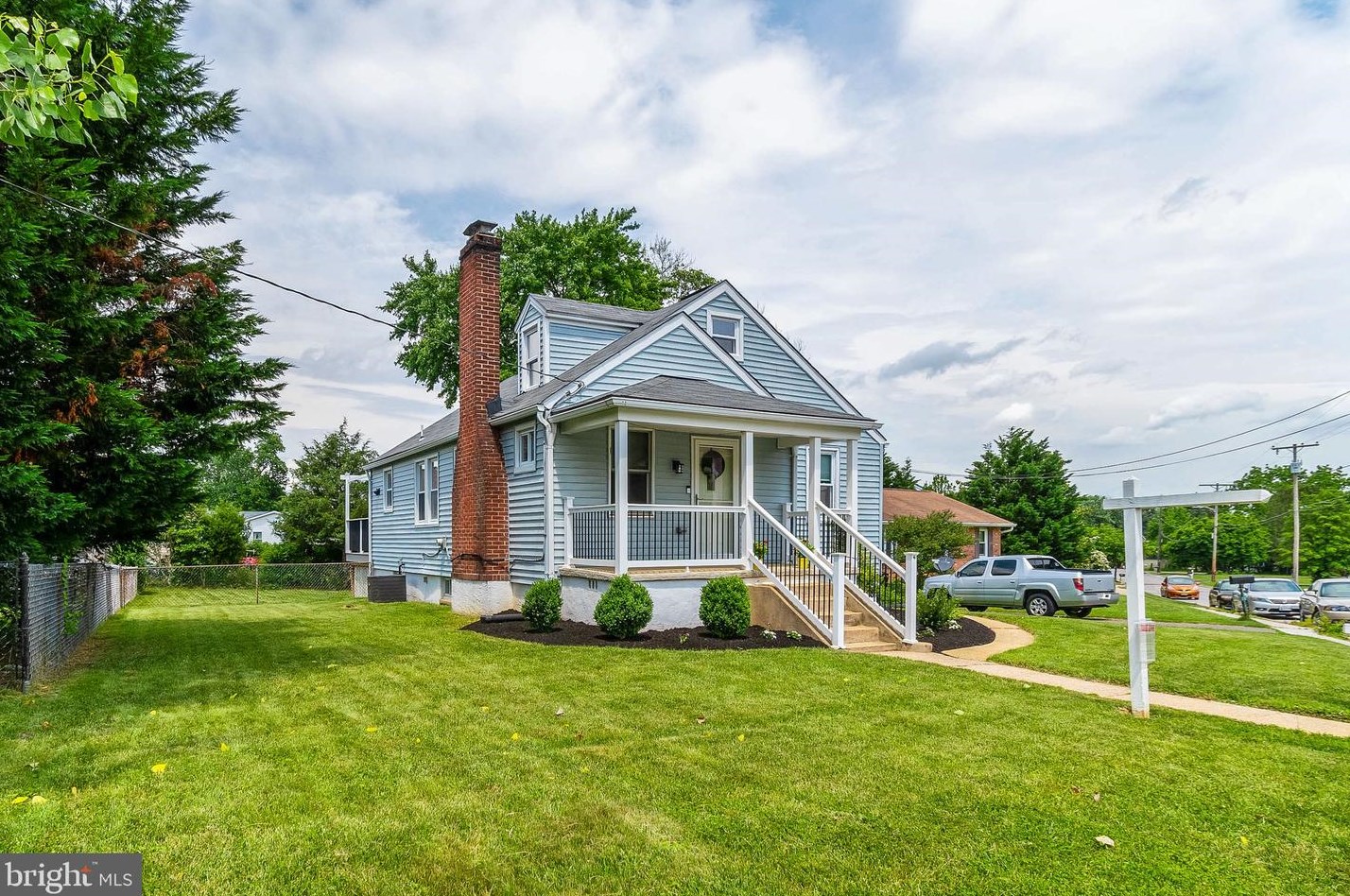 610 Meyers Dr, Baltimore MD  21228-4105 exterior