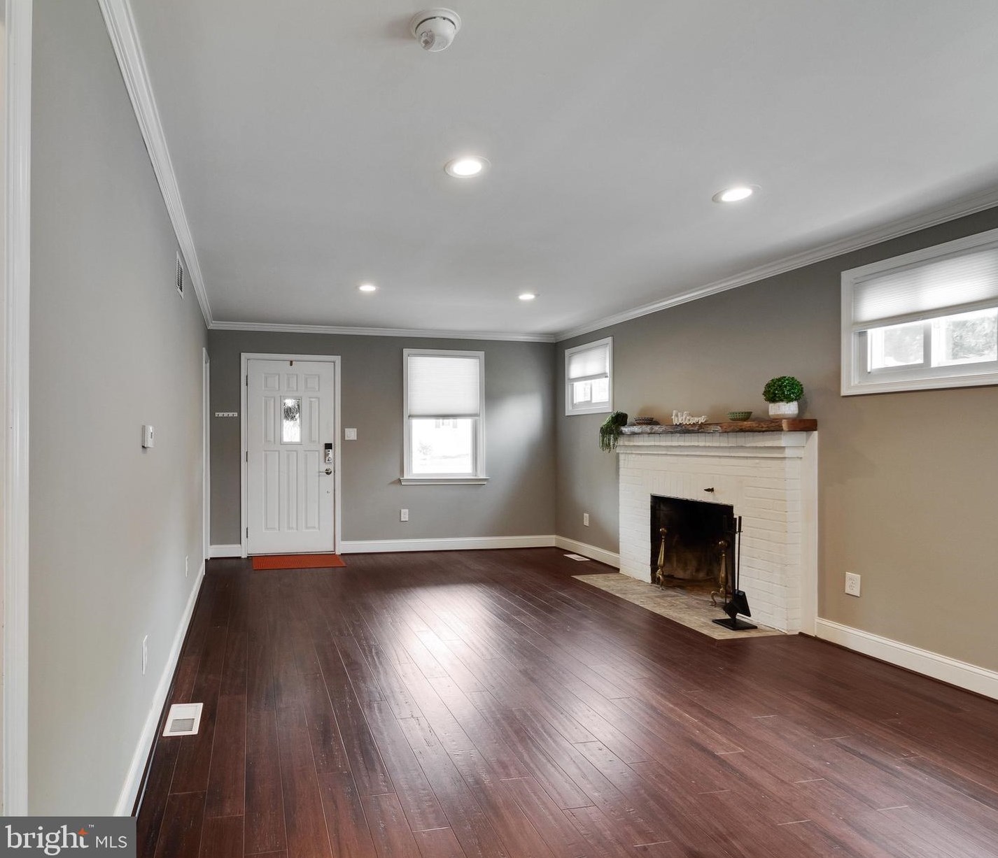 610 Meyers Dr, Baltimore MD  21228-4105 exterior