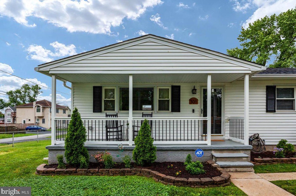 301 Potomac Ave, Baltimore, MD 21237-3226