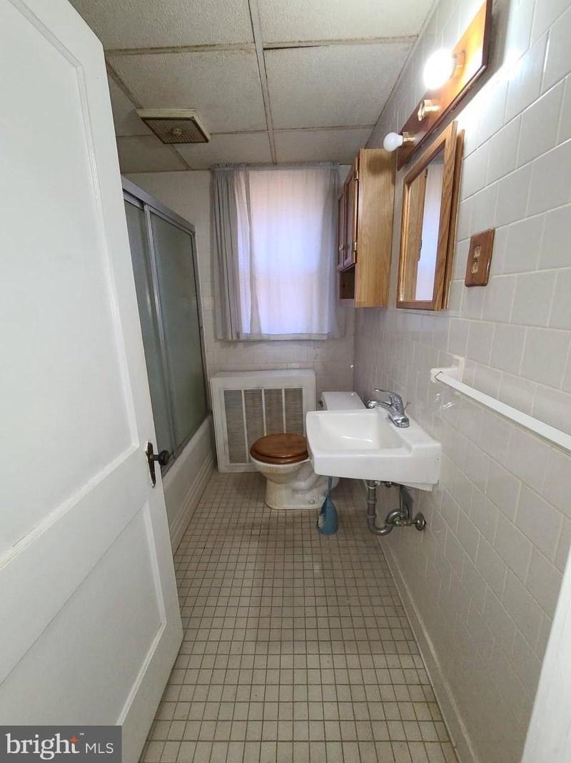 1324 Maple Ave, Baltimore MD  21221-6027 exterior