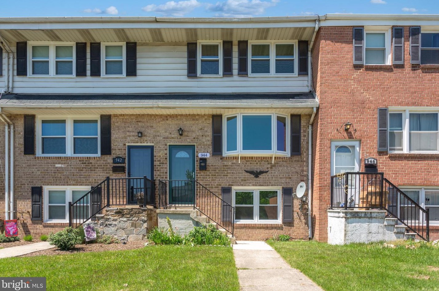944 Grovehill Rd, Baltimore, MD 21227-3810