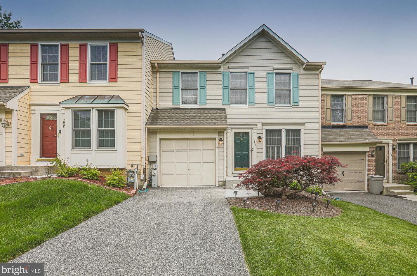 17 Rosland Ct, Baltimore, MD 21208-2879