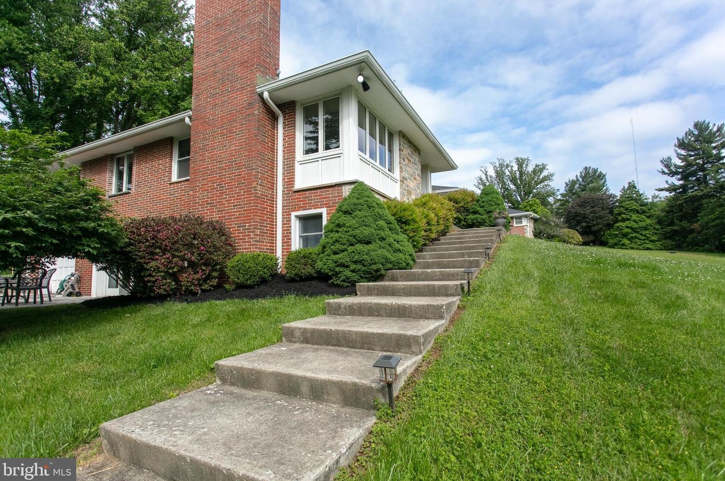 2006 Fernglen Way, Baltimore, MD 21228-3754