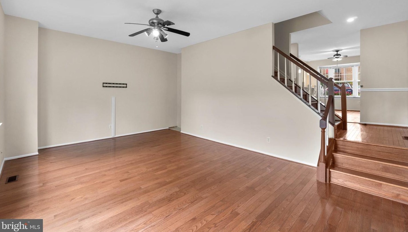 24 Jones Valley Cir, Baltimore, MD 21209-1639
