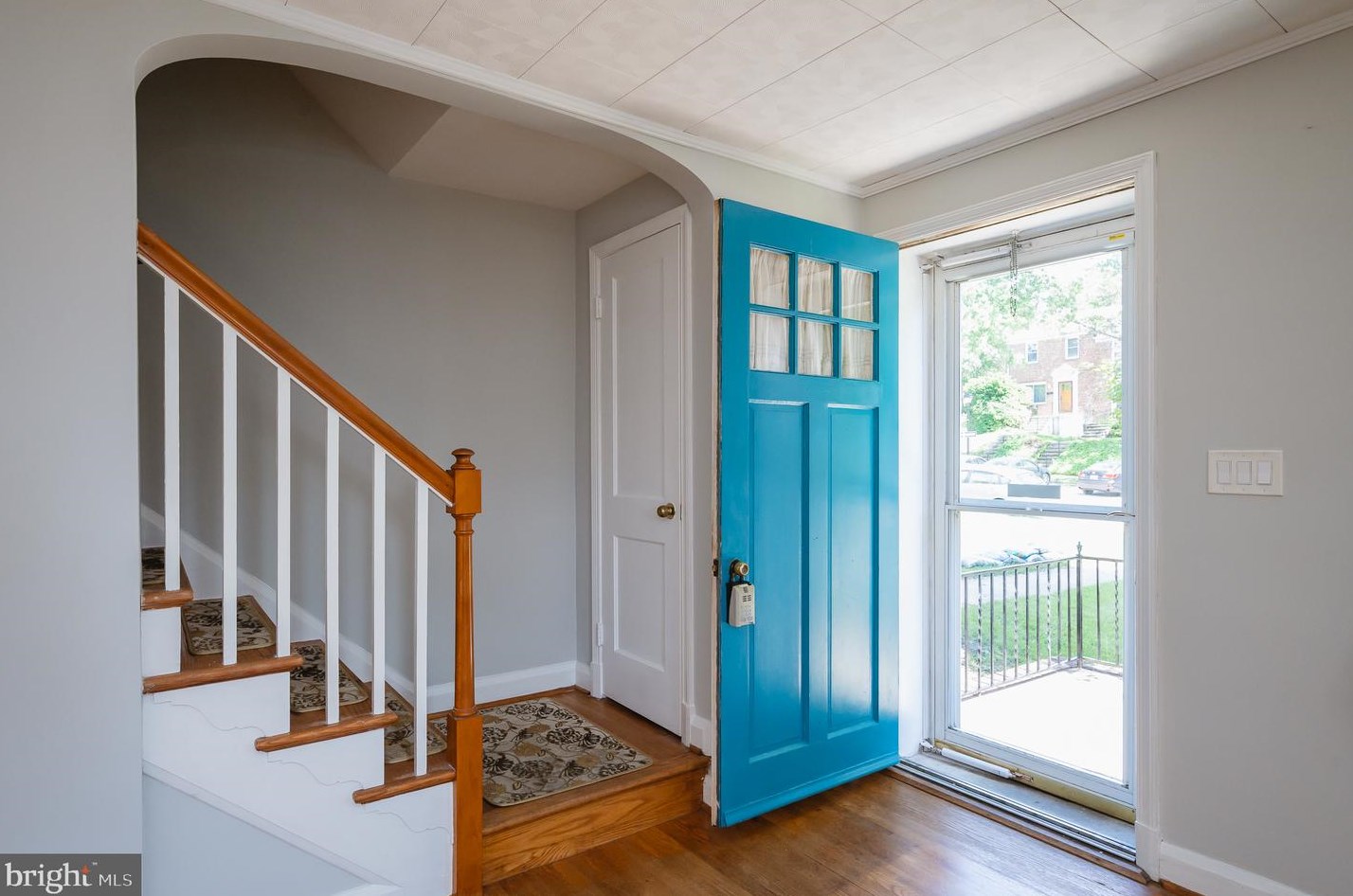 206 Medwick Garth, Baltimore, MD 21228-1939
