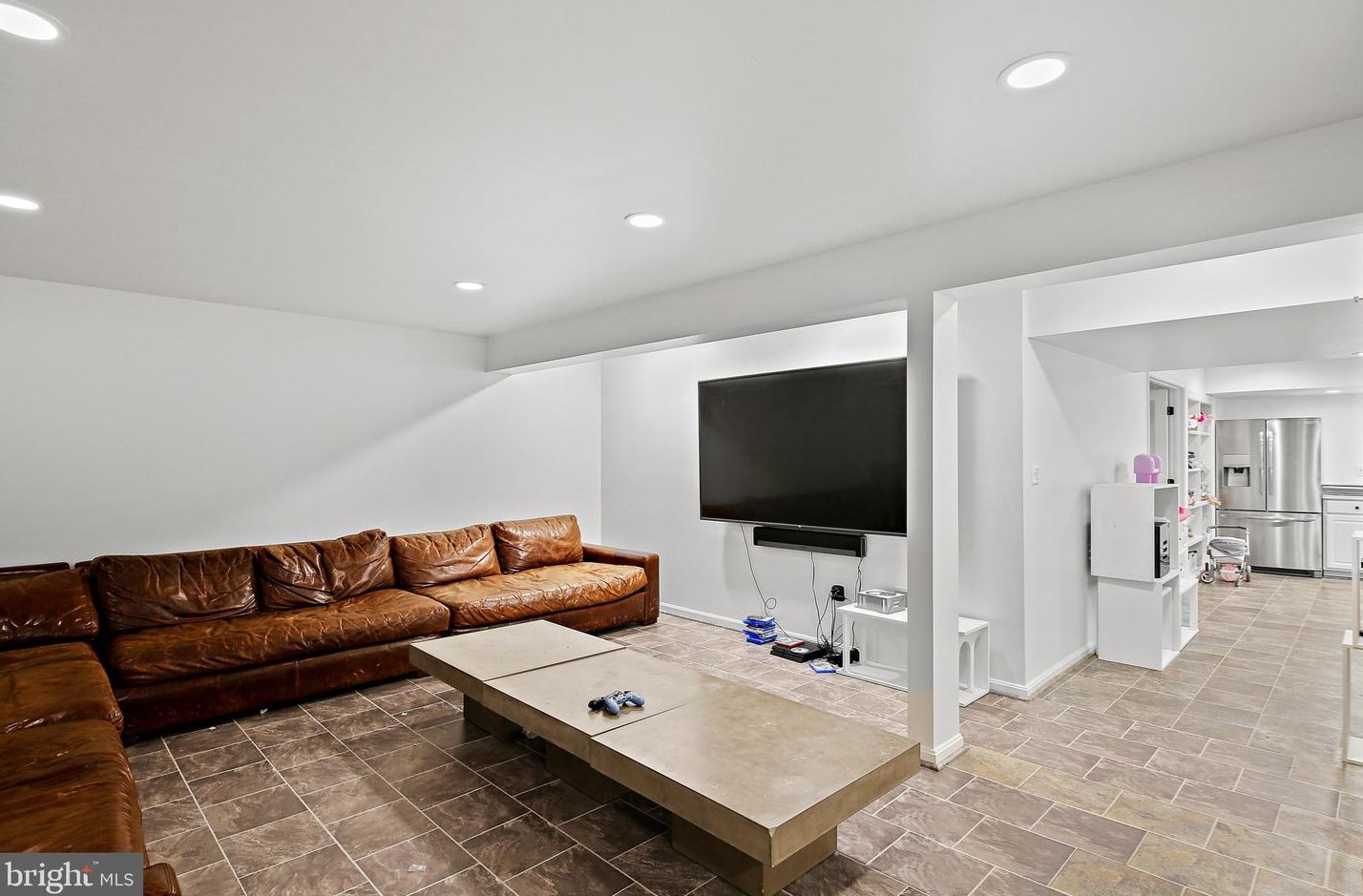 3 Hambleton Ct, Baltimore MD  21208-3333 exterior