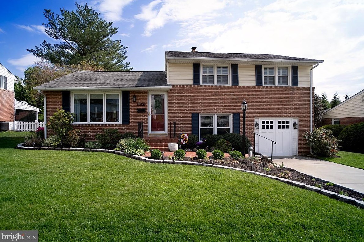 1905 Clifden Rd, Baltimore, MD 21228-4839