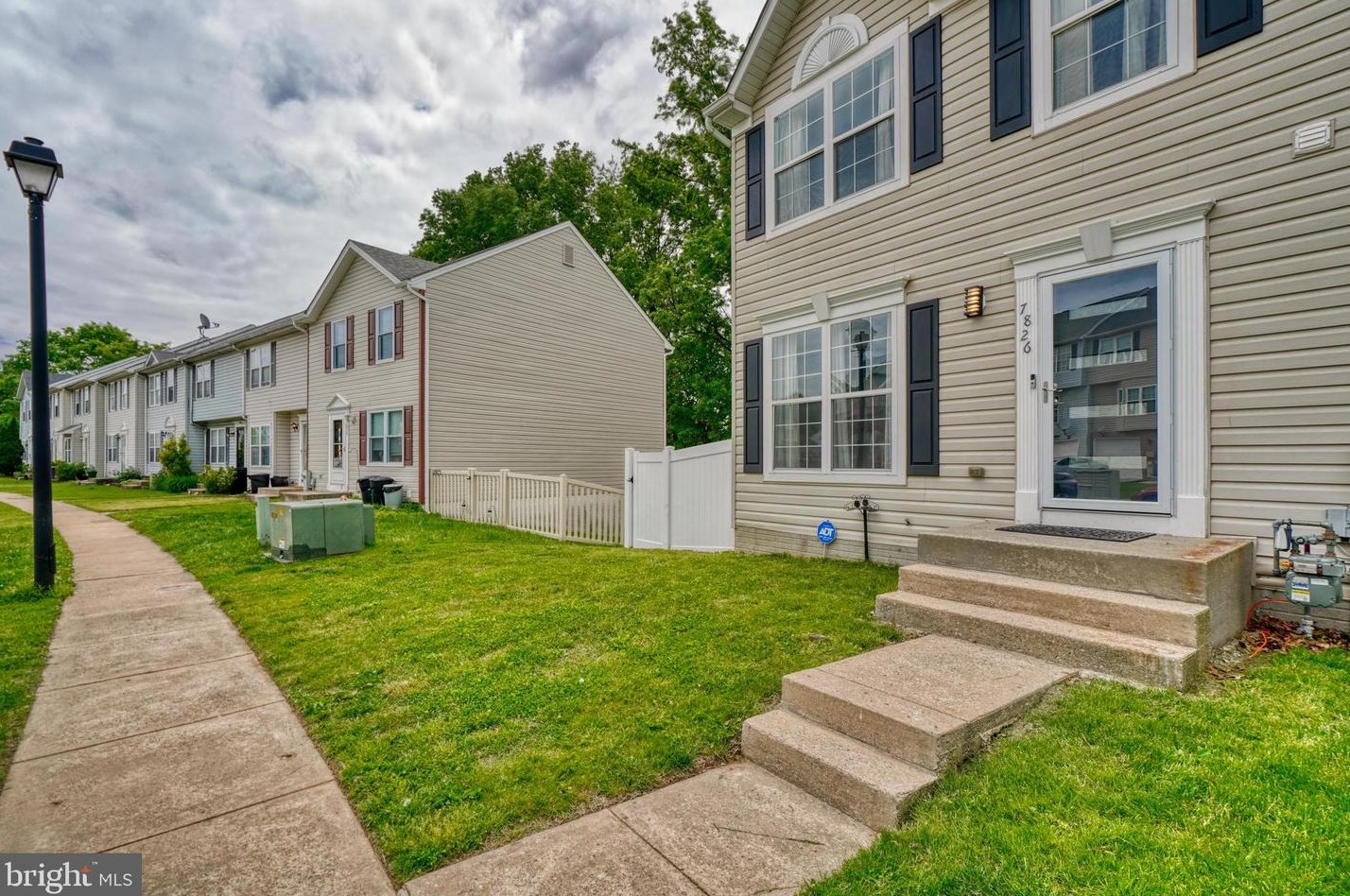 7826 Rolling View Ave, Baltimore, MD 21236-3635