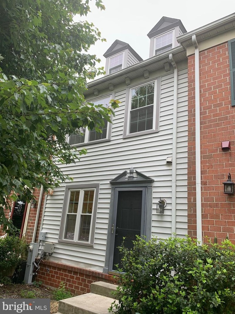 2403 Potterfield Rd, Baltimore, MD 21244-8007