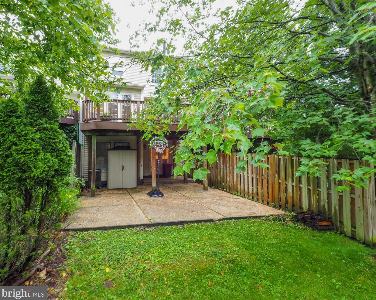 8 Third Tee Ct, Baltimore, MD 21209-1749