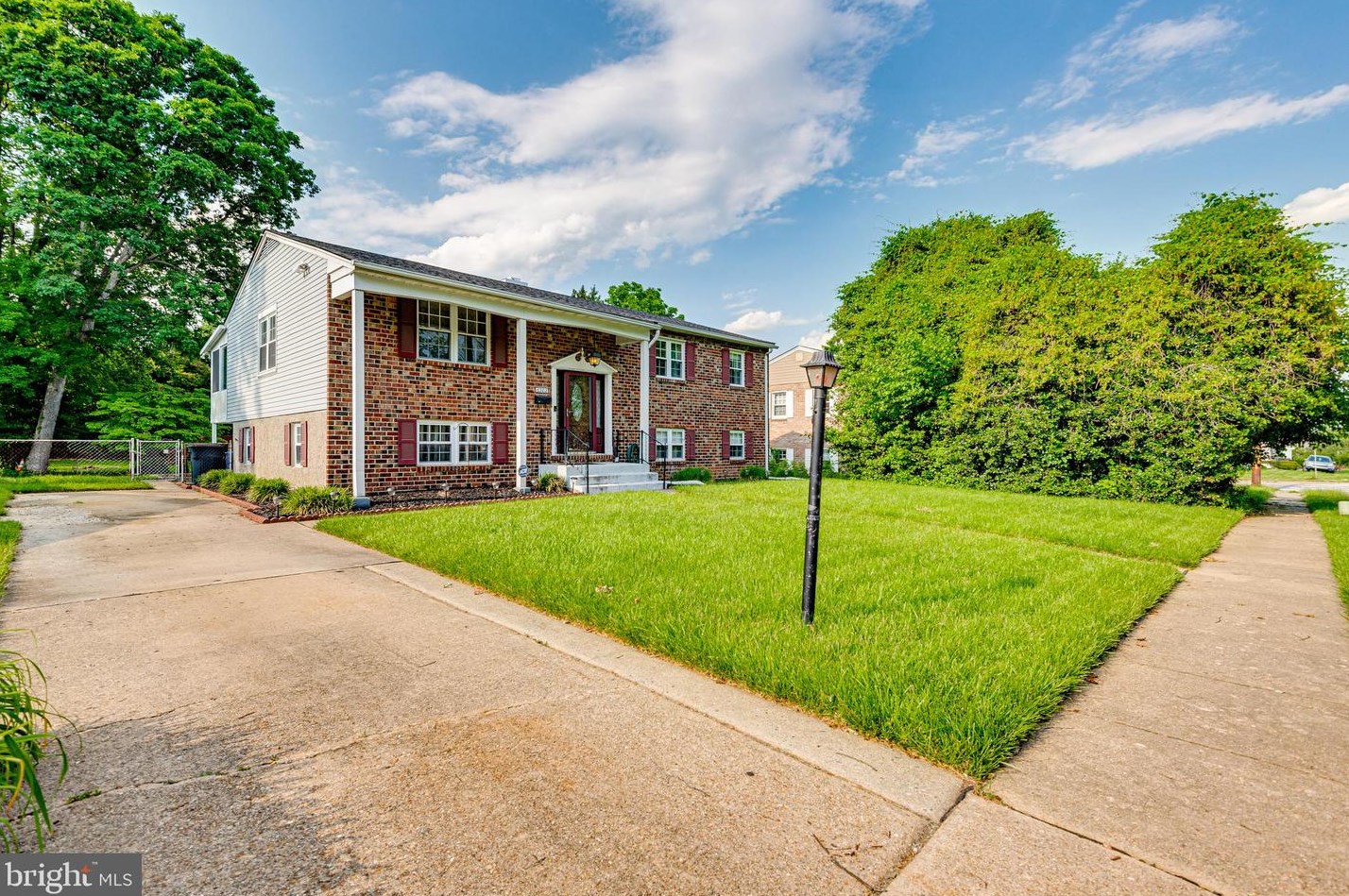 6302 Collinsway Rd, Baltimore, MD 21228-2618