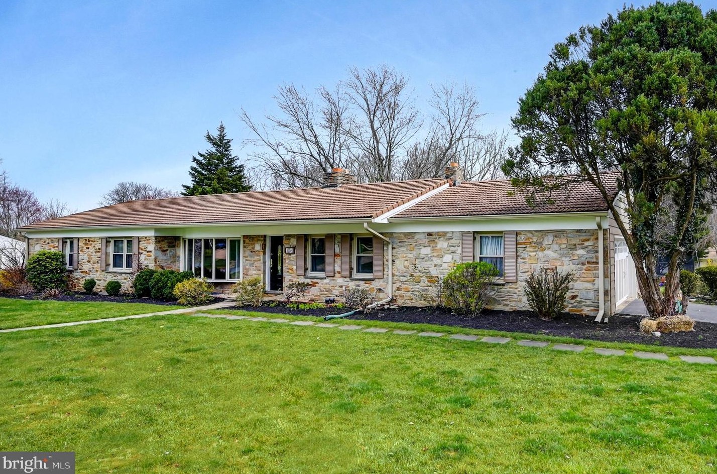 1119 Gypsy Ln, Baltimore MD  21286-1406 exterior
