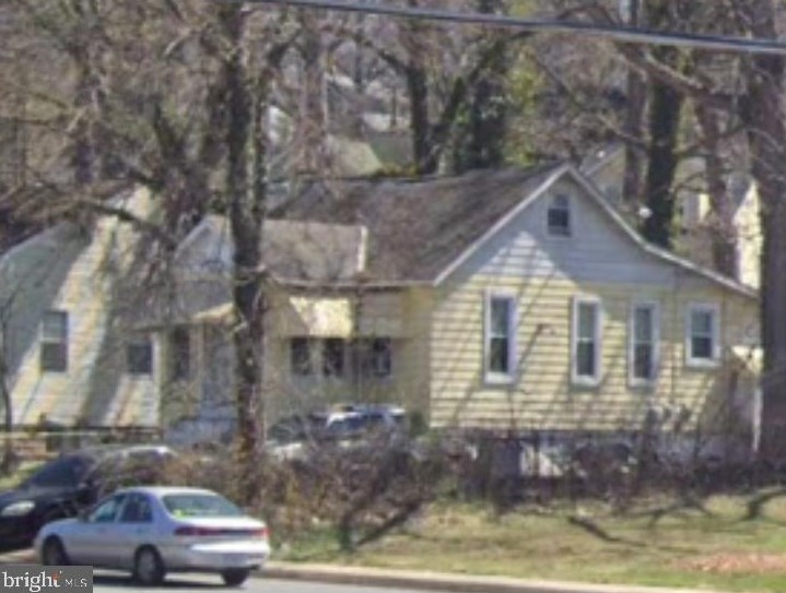 2701 Gwynnmore Ave, Baltimore, MD 21207-6147