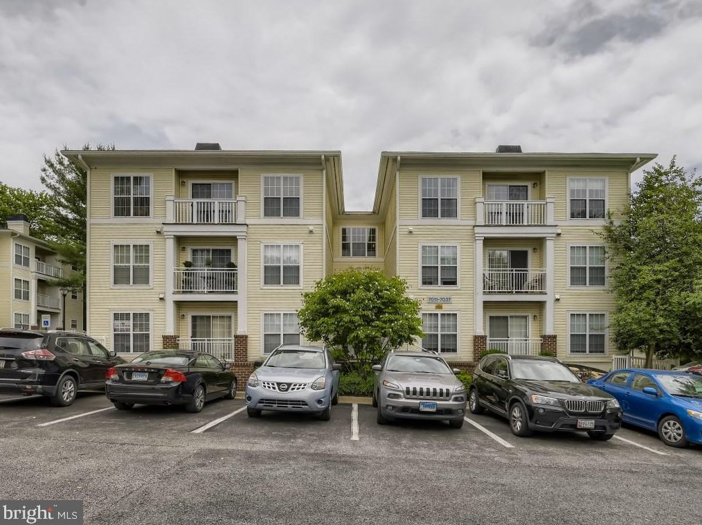7011 Toby Dr, Baltimore, MD 21209-1567