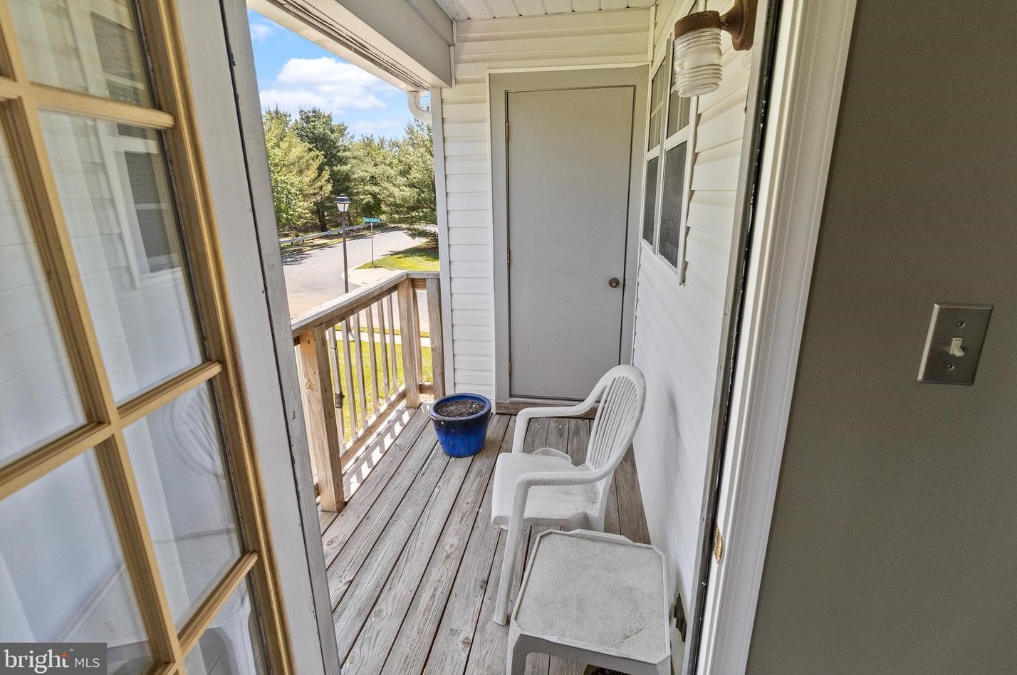 12 Jumpers Cir, Baltimore MD  21236-4845 exterior
