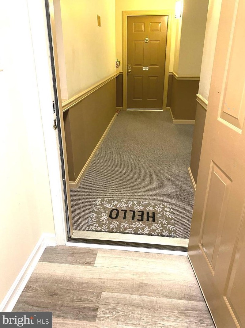 7053 Toby Dr, Baltimore, MD 21209-1567
