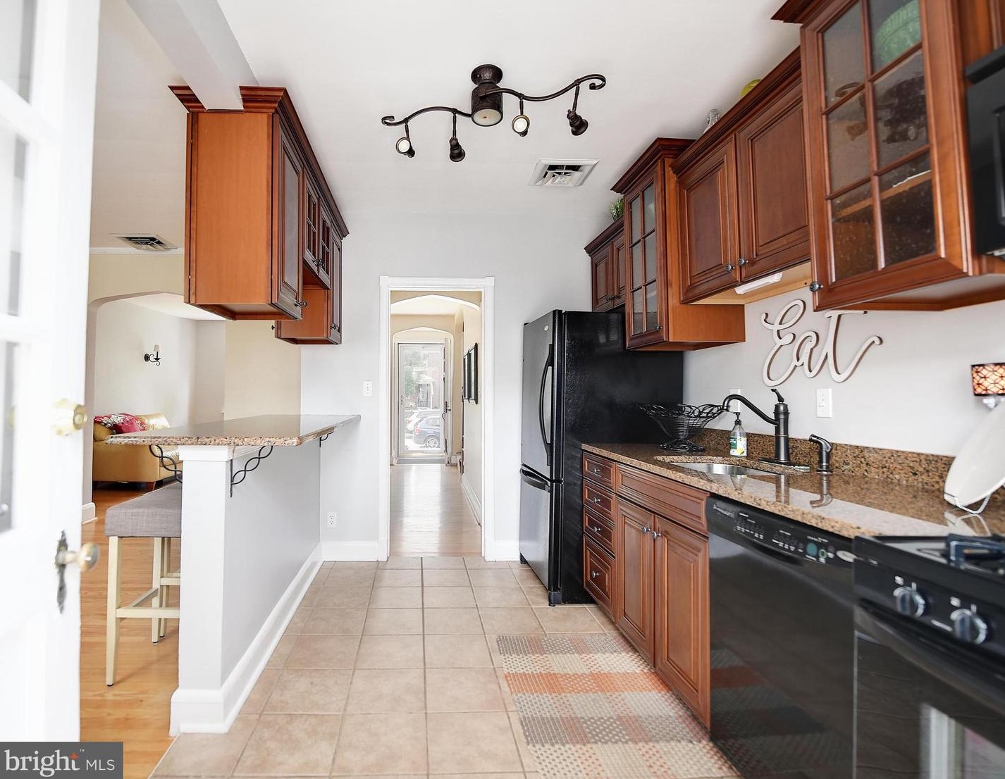 99 Dunkirk Rd, Baltimore MD  21212-1707 exterior