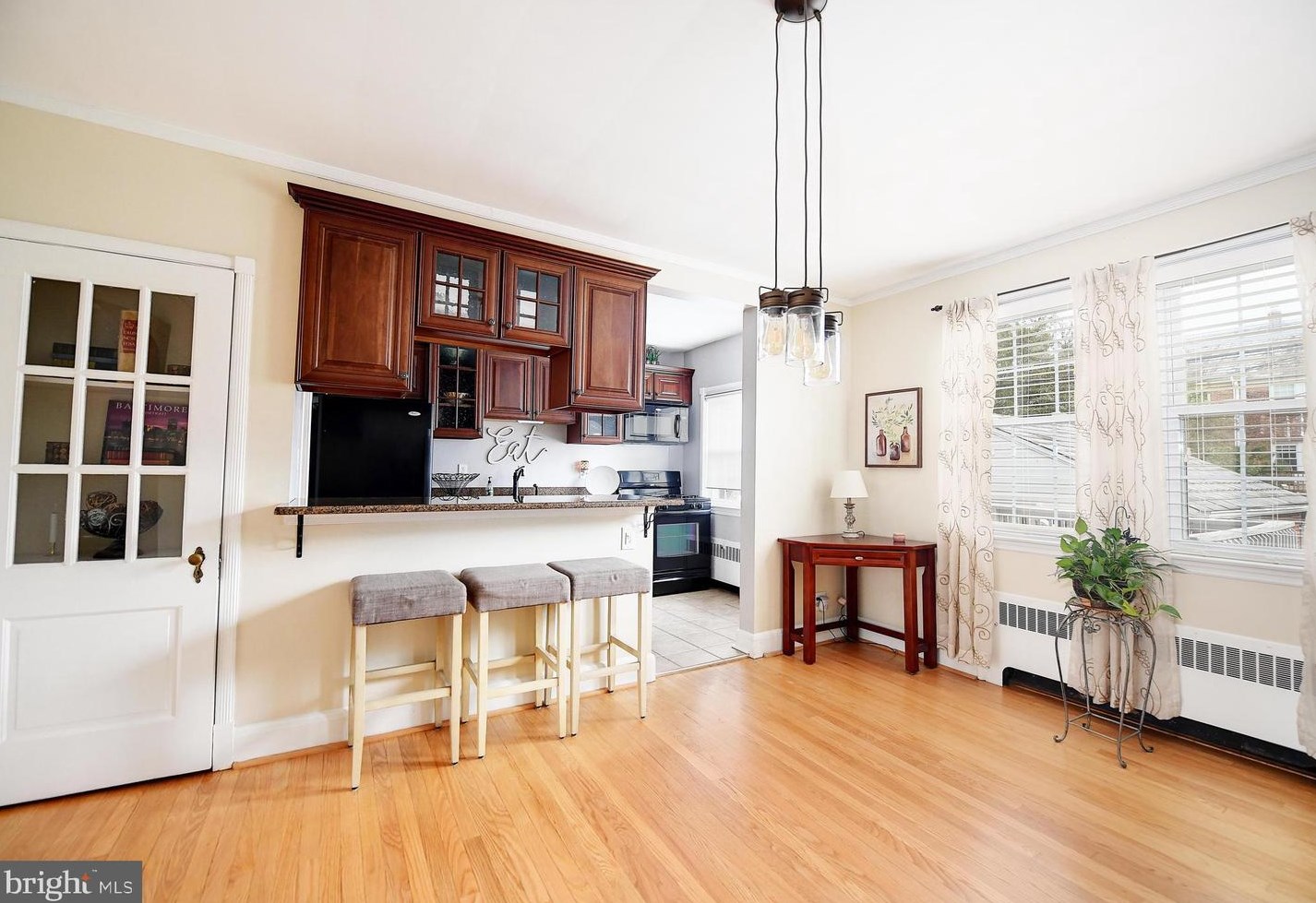 99 Dunkirk Rd, Baltimore MD  21212-1707 exterior