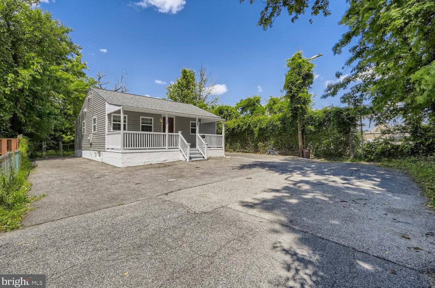 13 Rognel Ave, Baltimore, MD 21228-4615