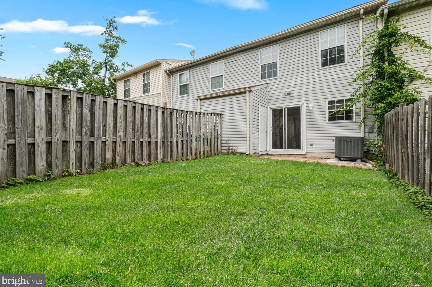 520 Gloucester Ct, Baltimore MD  21220-3673 exterior