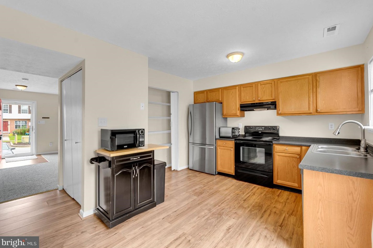520 Gloucester Ct, Baltimore MD  21220-3673 exterior
