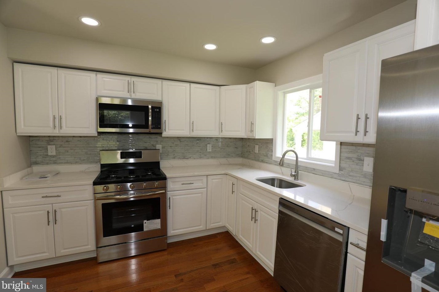 315 Oella Ave, Baltimore MD  21228-5417 exterior