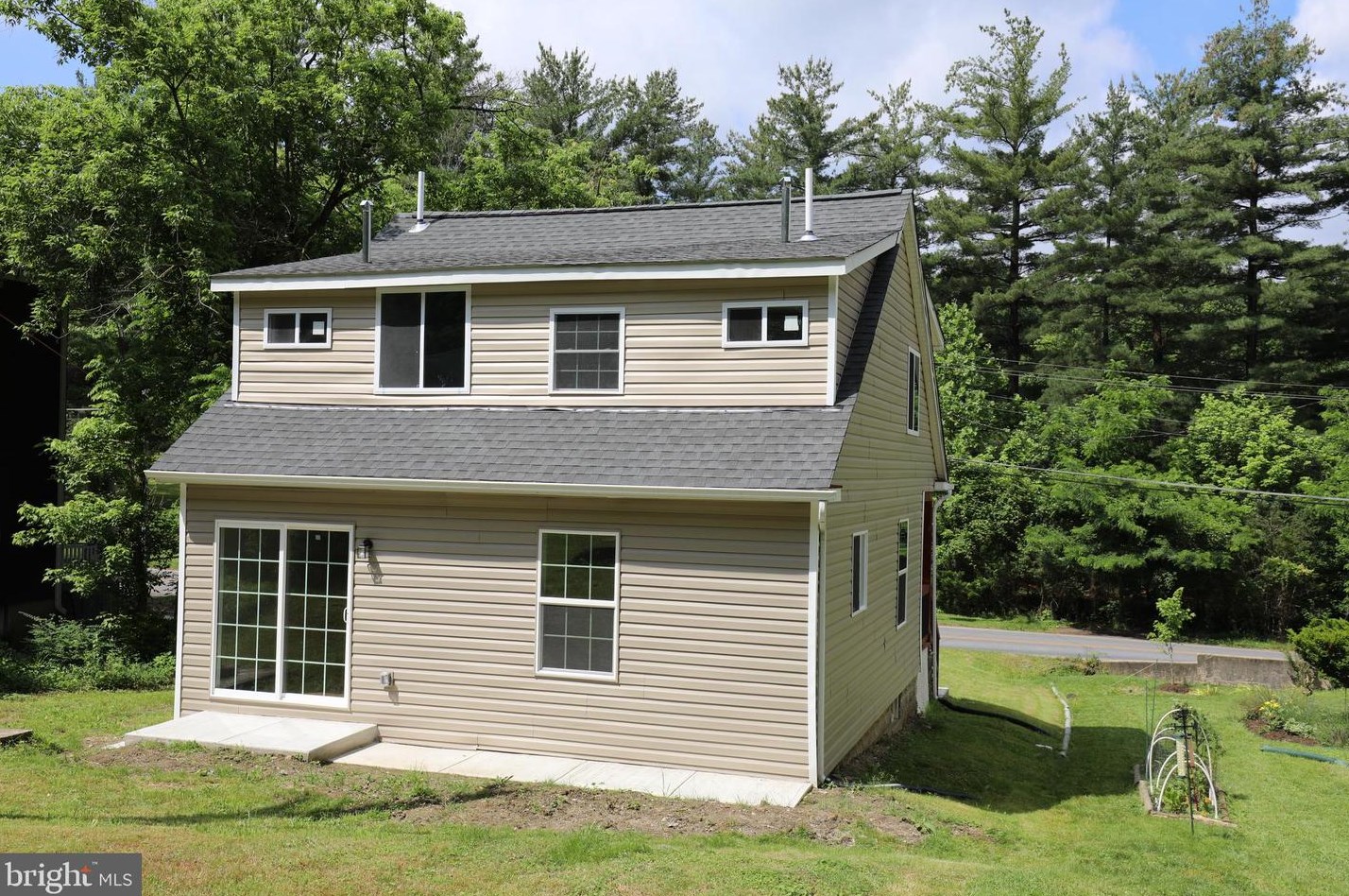 315 Oella Ave, Baltimore MD  21228-5417 exterior