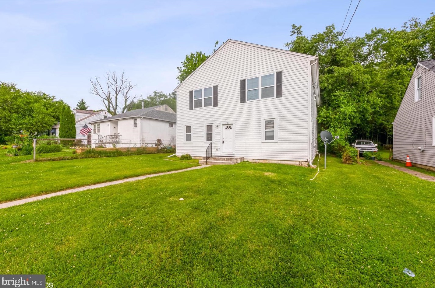 15 Village Rd, Baltimore, MD 21208-2910