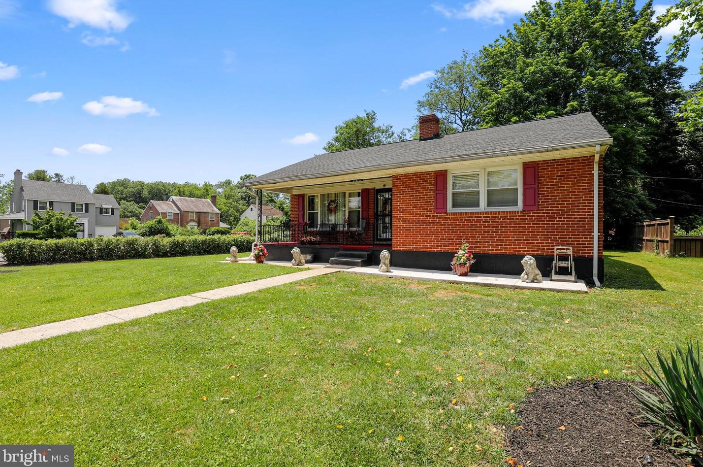 600 Farmhurst Rd, Baltimore, MD 21208-4718