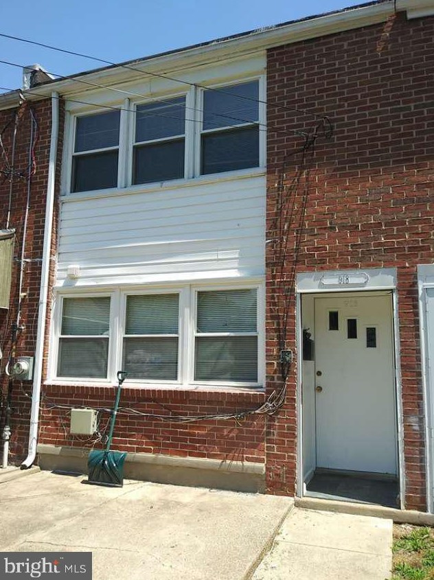 918 Imperial Ct, Baltimore, MD 21227-3407