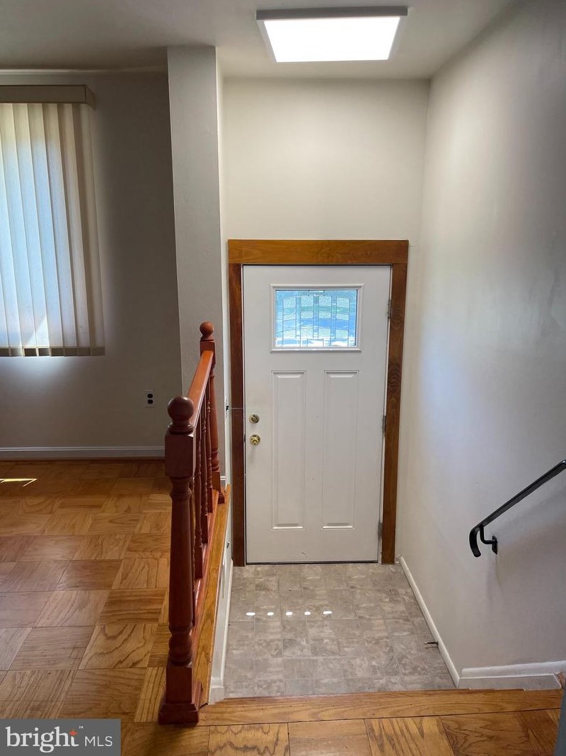 976 Regina Dr, Baltimore MD  21227-2338 exterior