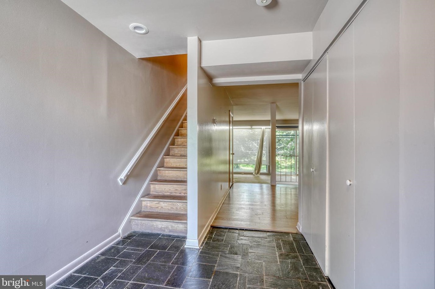7304 Park Village Ct, Baltimore, MD 21208