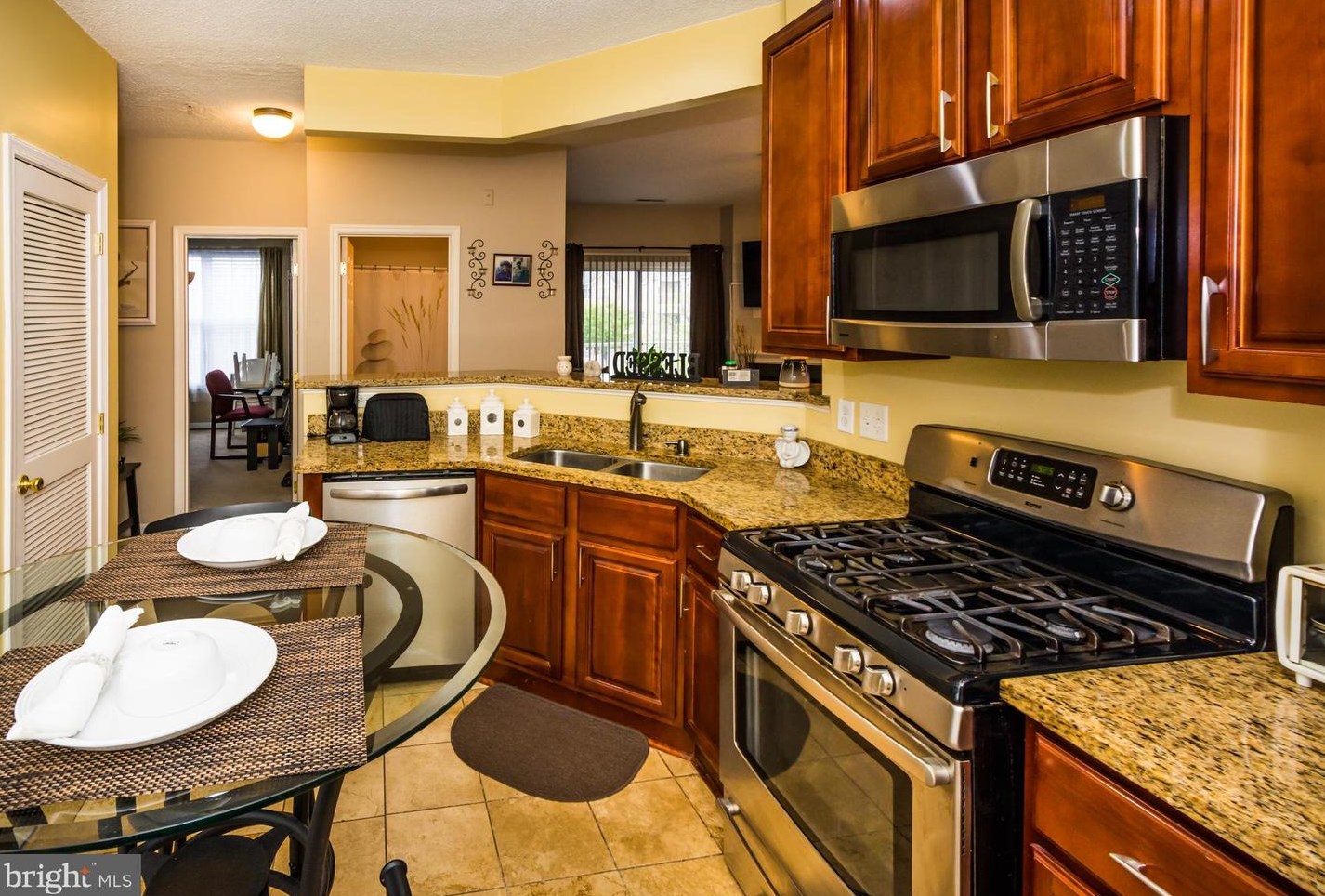7115 Sandown Cir, Baltimore, MD 21244-8138
