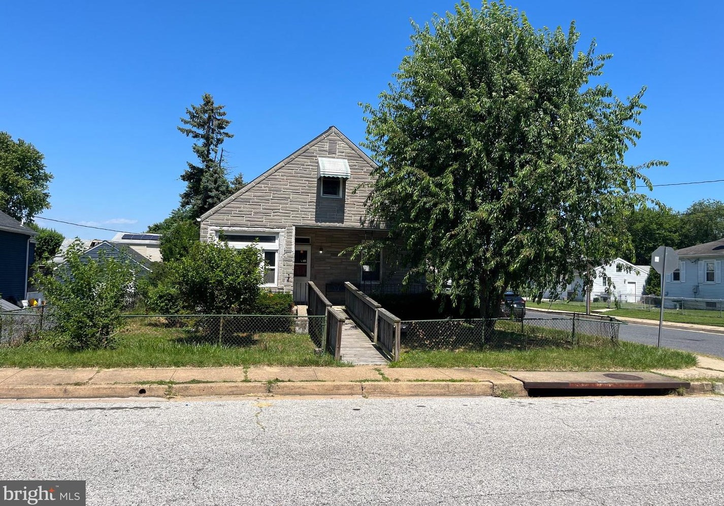 213 Taylor Ave, Baltimore, MD 21221-6856
