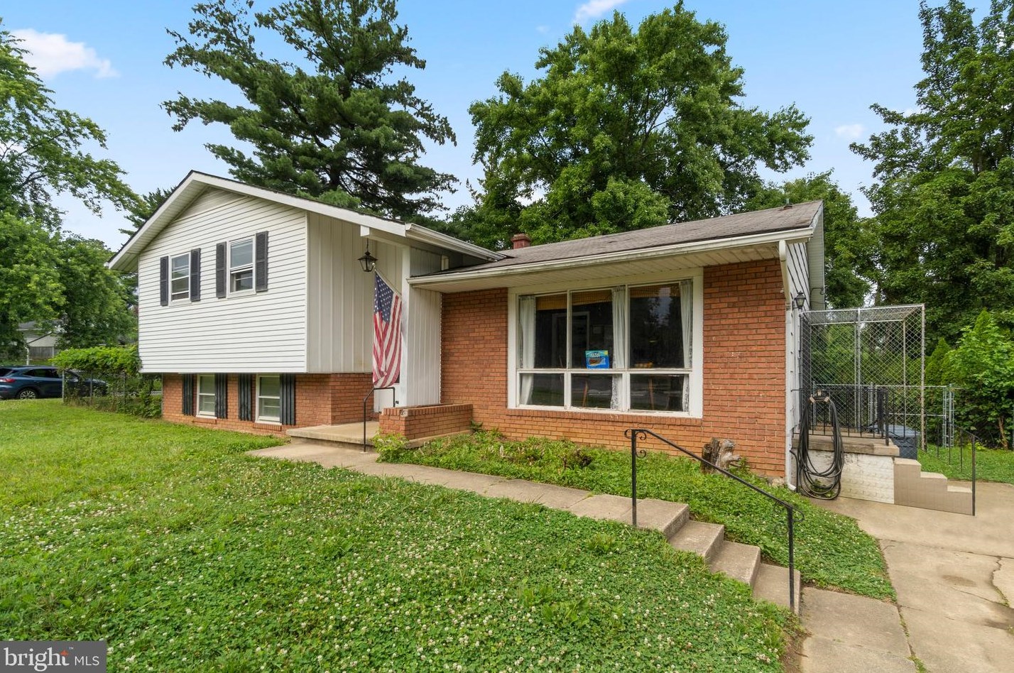 8152 Scotts Level Rd, Baltimore, MD 21208-2228