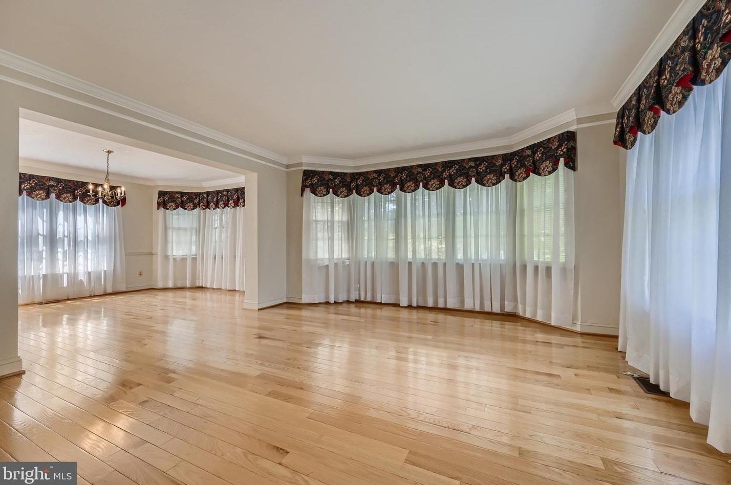 1 Symphony Woods Ct, Baltimore MD  21236-1662 exterior