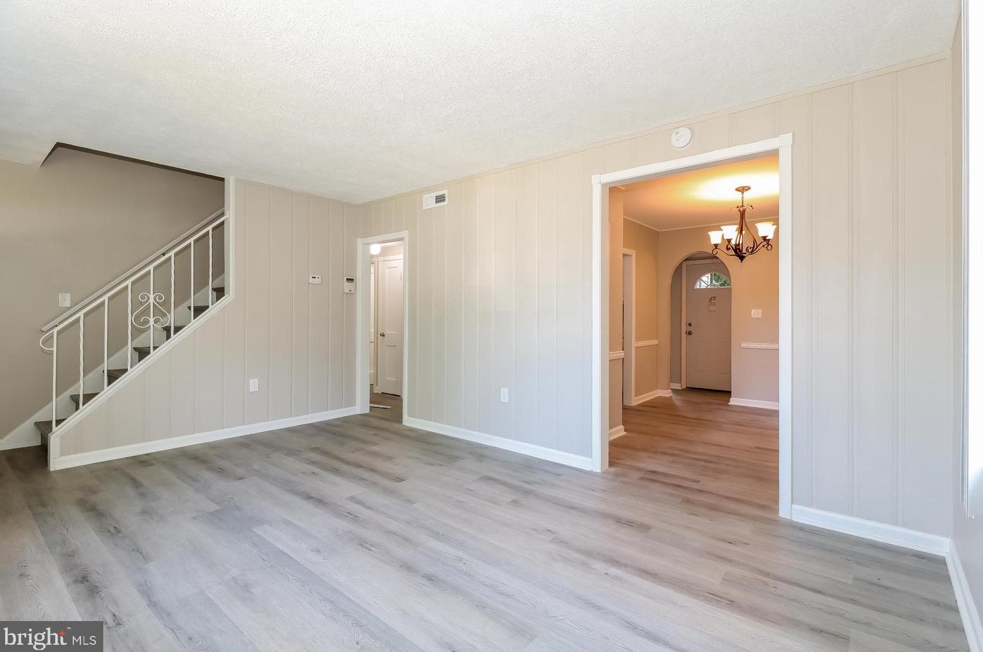 825 Templecliff Rd, Baltimore, MD 21208