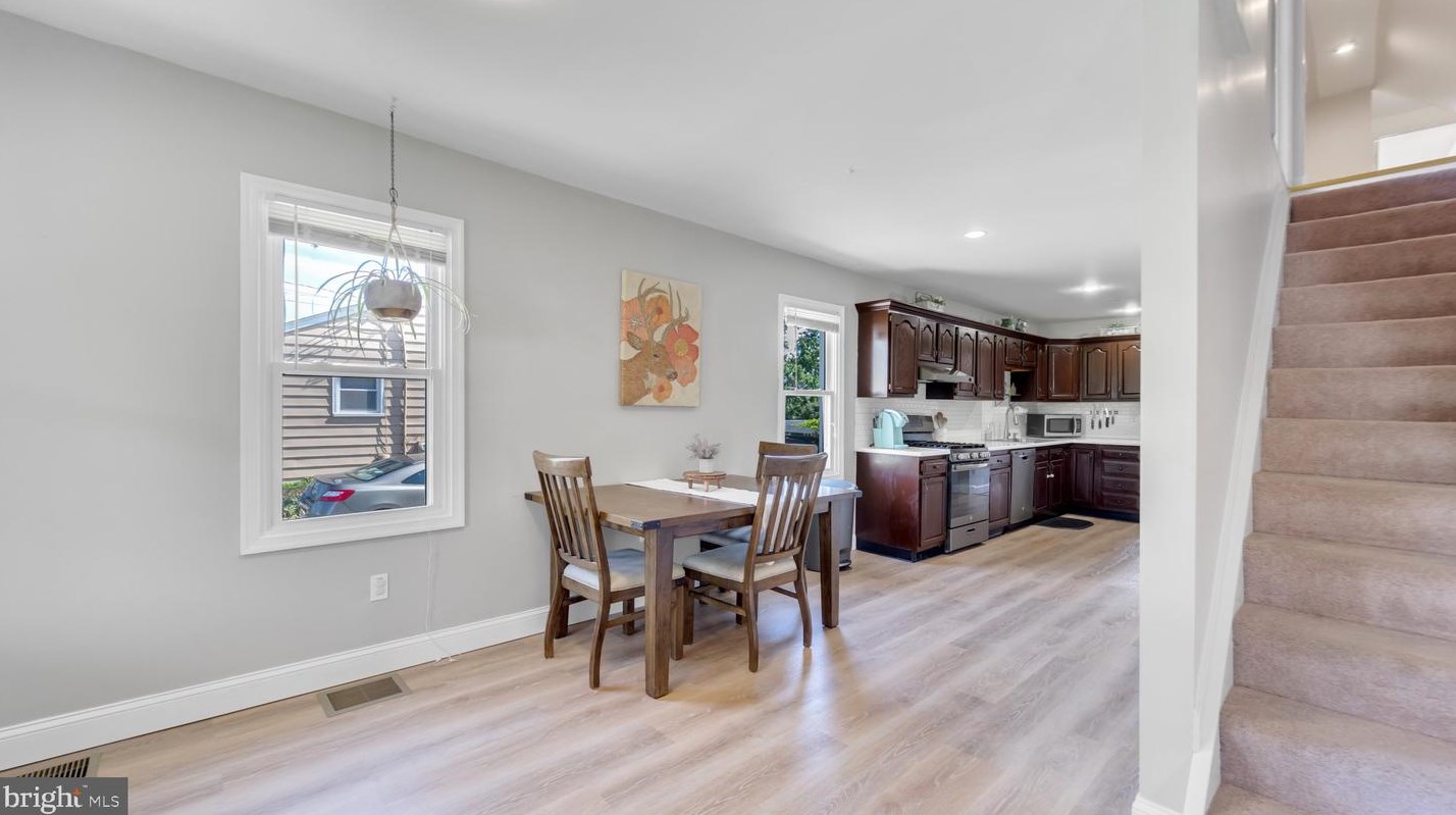 913 Rosedale St, Baltimore MD 21216-4233 exterior