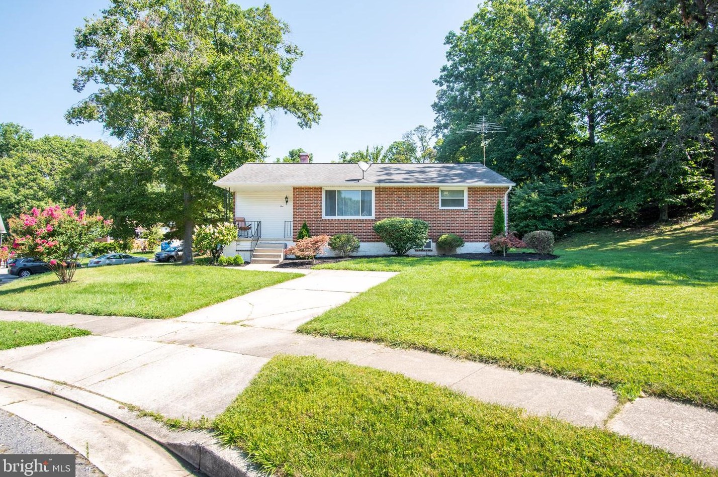 1 Chimney Hearth Ct, Baltimore, MD 21234-2610