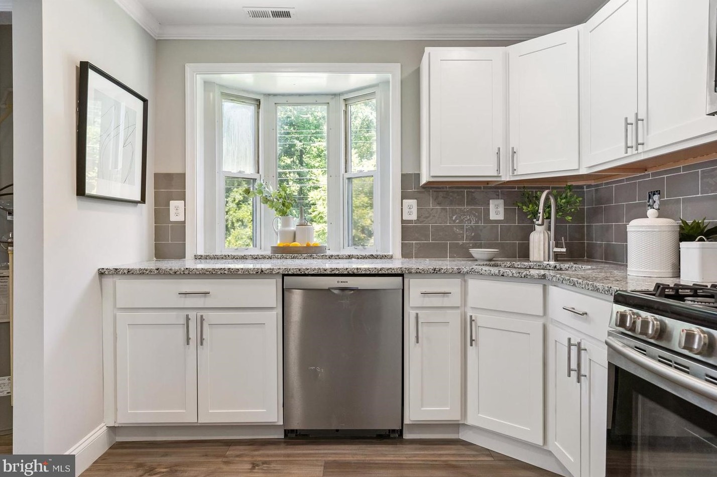 7517 Sparrows Point Blvd, Baltimore MD  21219-1928 exterior