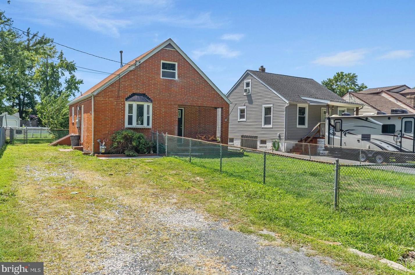 7517 Sparrows Point Blvd, Baltimore MD  21219-1928 exterior
