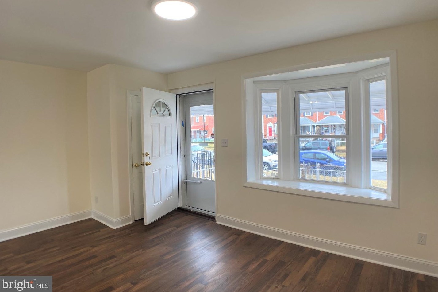819 Middlesex Rd, Baltimore, MD 21221