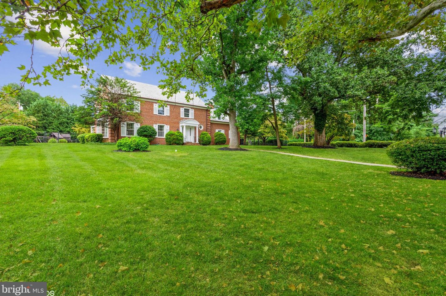 3498 Southvale Rd, Baltimore, MD 21208-4329