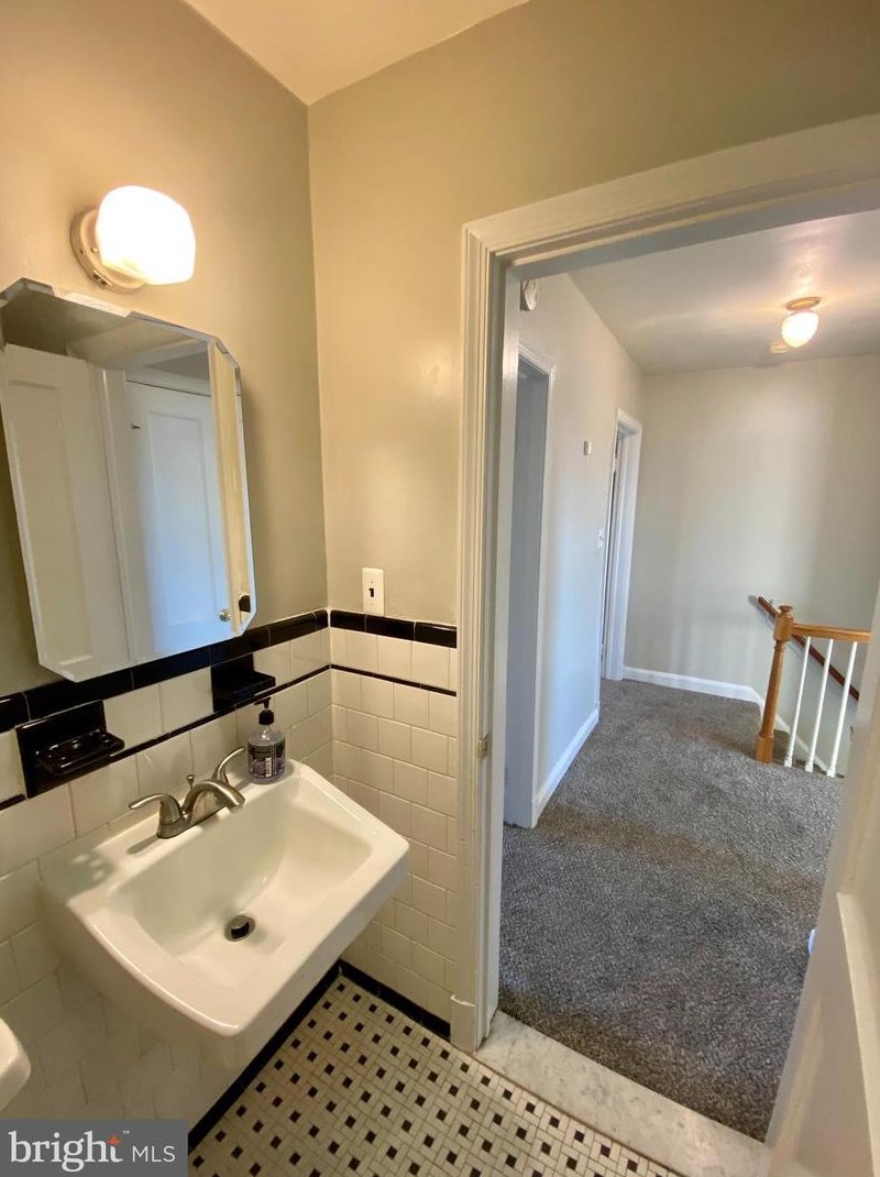 6829 Duluth Ave, Baltimore MD  21222-1111 exterior