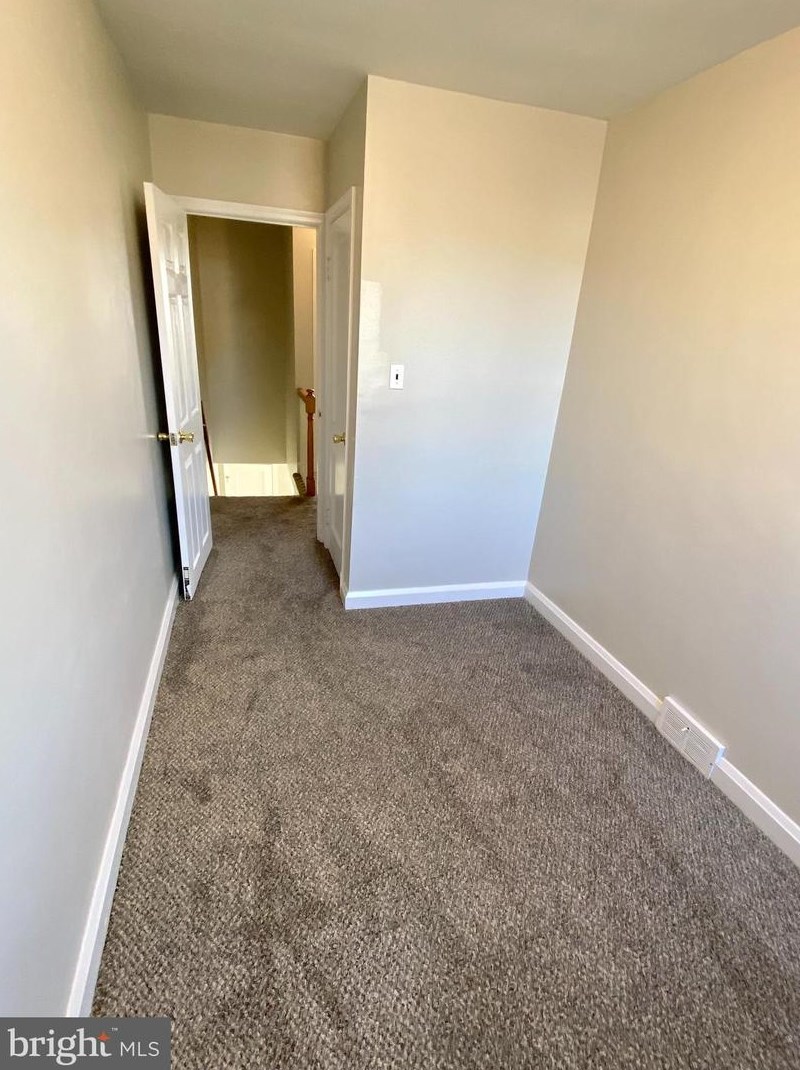 6829 Duluth Ave, Baltimore MD  21222-1111 exterior