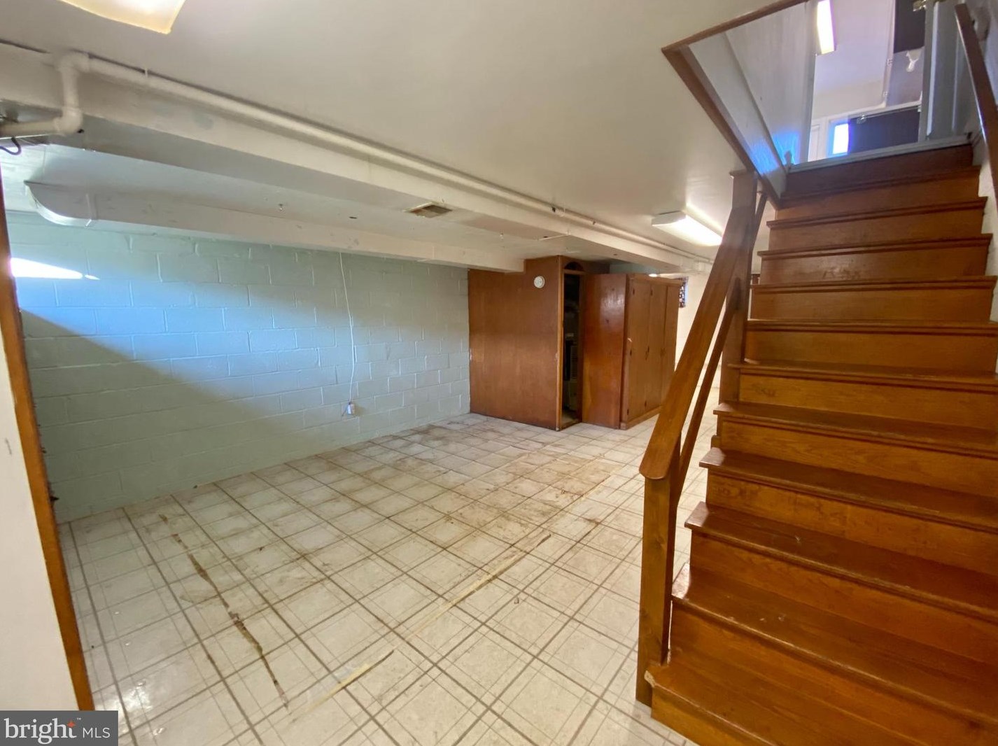 6829 Duluth Ave, Baltimore MD  21222-1111 exterior