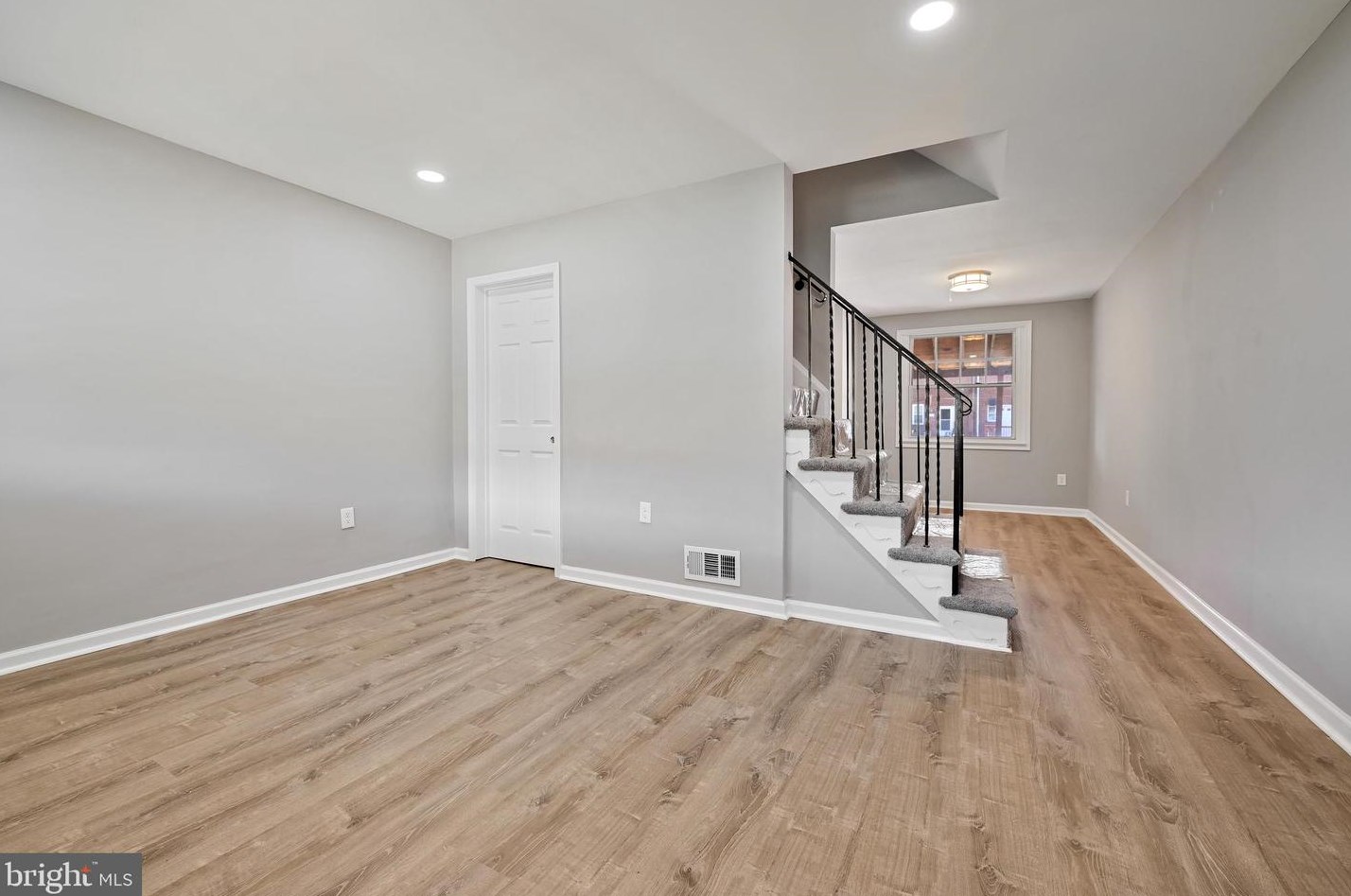 1932 Inverton Rd, Baltimore MD  21222-4755 exterior