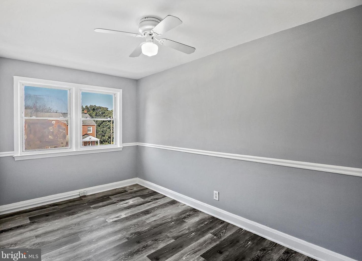 1079 Elm Rd, Baltimore MD  21227-3935 exterior