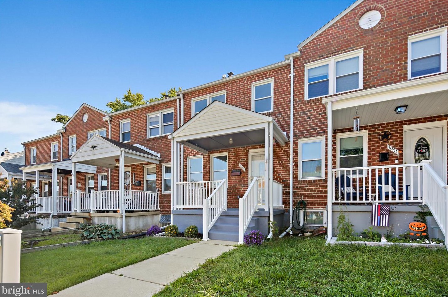 1079 Elm Rd, Baltimore, MD 21227-3935